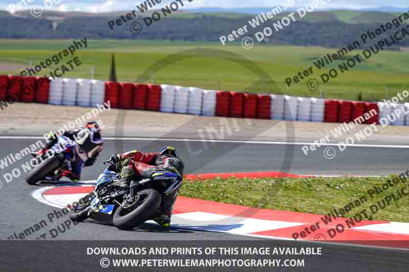 cadwell no limits trackday;cadwell park;cadwell park photographs;cadwell trackday photographs;enduro digital images;event digital images;eventdigitalimages;navarra;no limits trackdays;peter wileman photography;racing digital images;trackday digital images;trackday photos